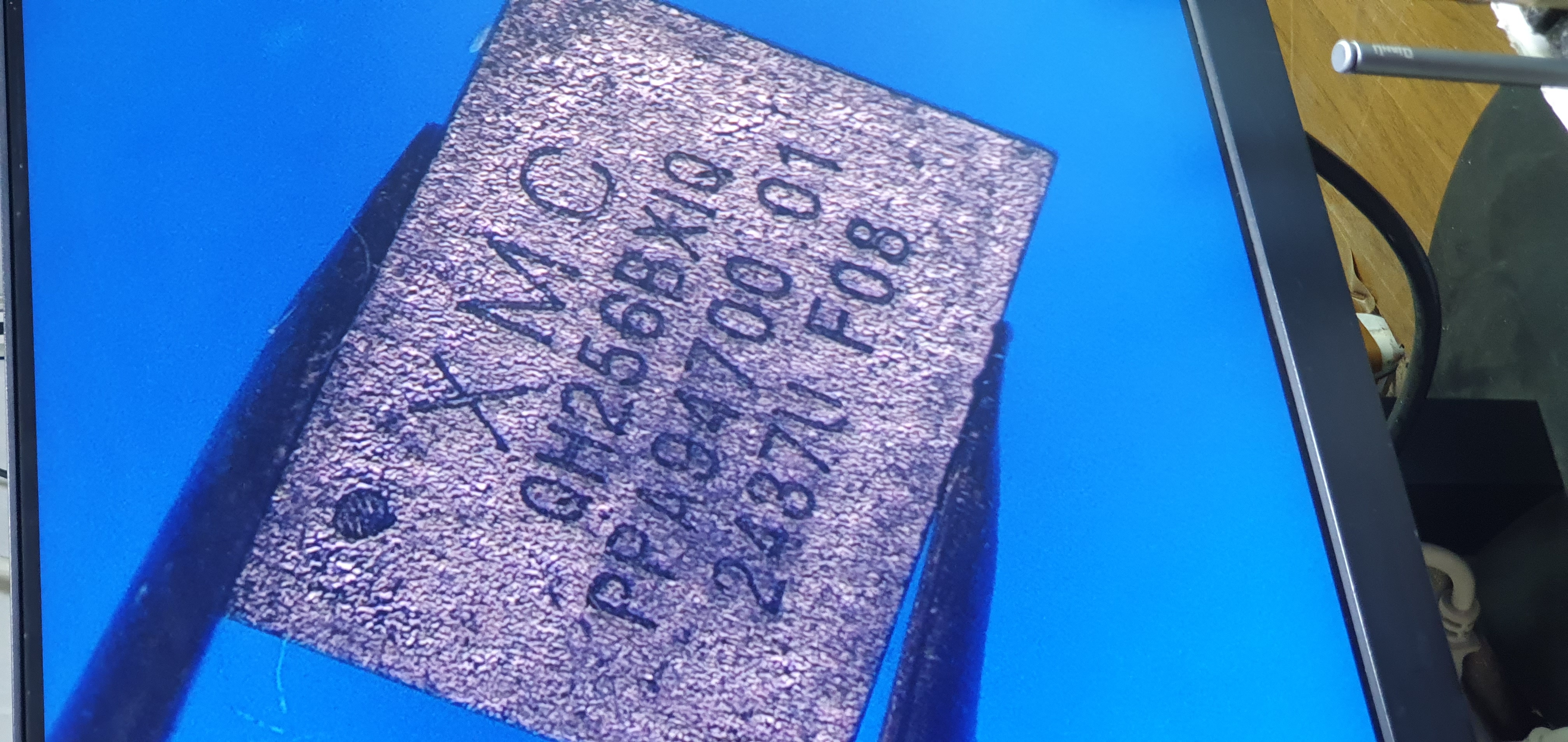 CHIP IC DE CONTROL XM25QH256BXIQ 
