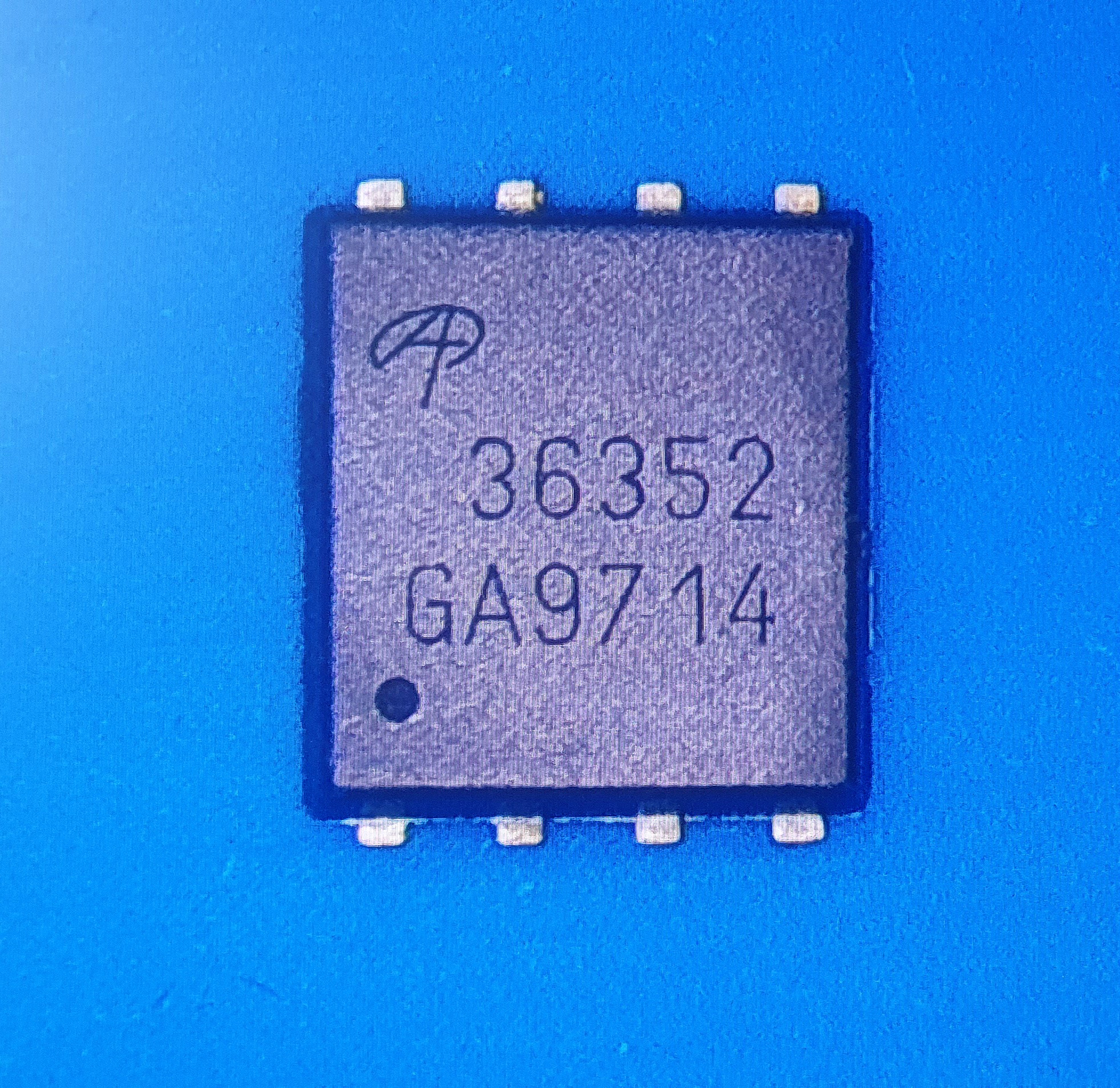 CHIP MOSFET AONY36352